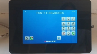 Instalaci&oacute;n de central de citofon&iacute;a inal&aacute;mbrica 4G para 140 departamentos condominio Punta Fundadores Papudo